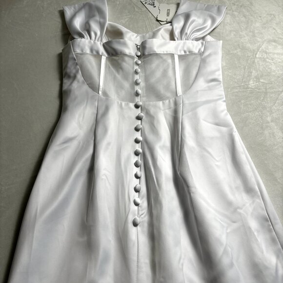 Beautiful Wedding Dress‎ Pearly White Satin Gown Buttoned Back NWT mermaid train - Picture 2 of 8
